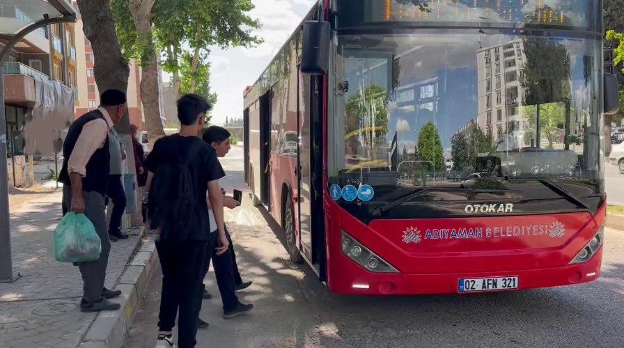 BELEDİYE OTOBÜSLERİ, ÖZEL HALK OTOBÜSÜ VE MİNİBÜSLERLE AYNI TARİFEDE OLMAMALI