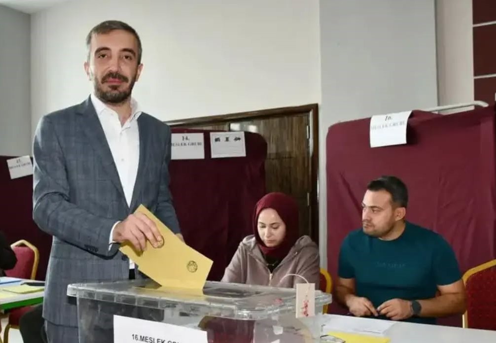TORUNOĞLU YENİDEN BAŞKAN...