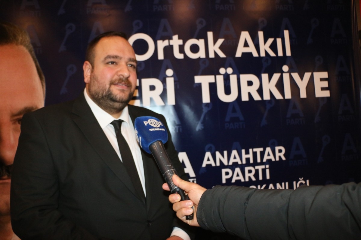 Alsan’dan ekonomi uyarısı: Faizle çark dönmez, çarkı döndüren alın teridir