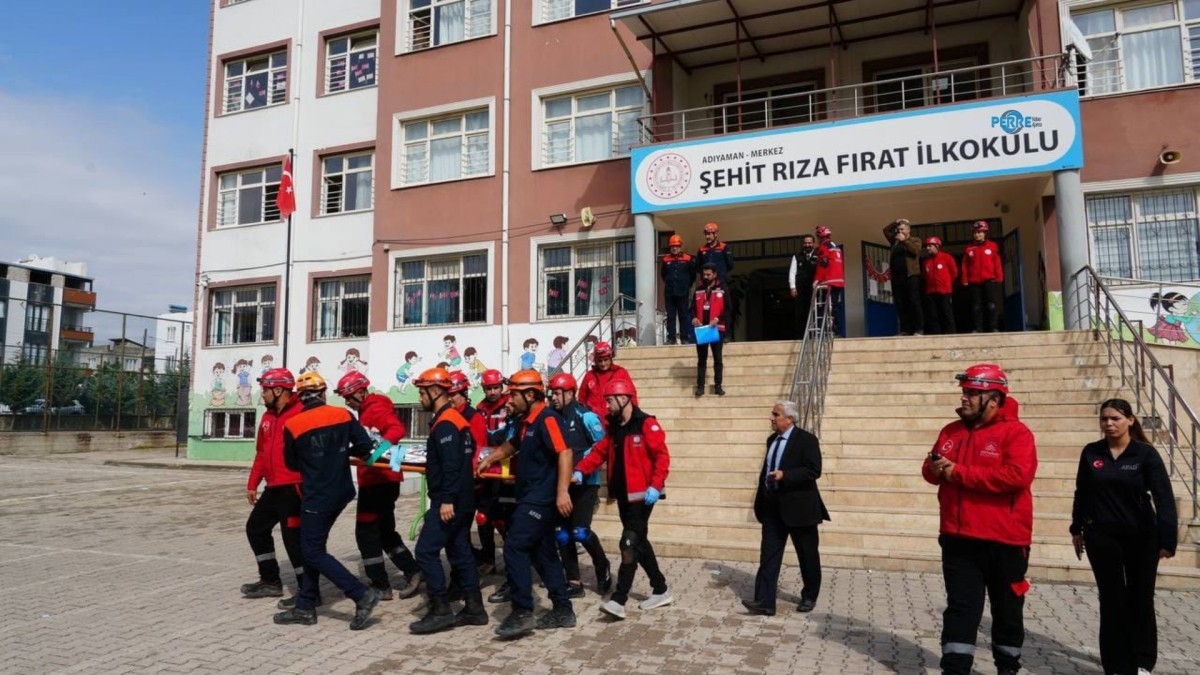 Adıyaman’da Dünya Afet Risklerini Azaltma Günü’nde tatbikatlar yapıldı  - Videolu Haber